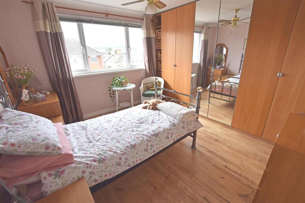 Bedroom1.jpg