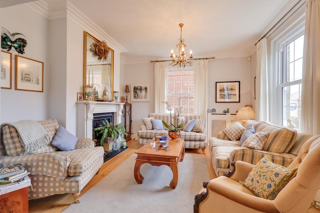 House in Southampton - View 5