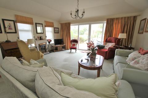 2 bedroom detached house for sale, Park Lane, Eastbourne BN21