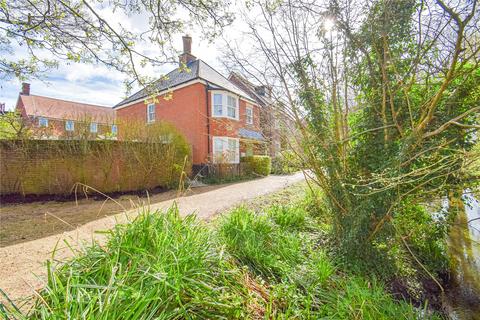 3 bedroom detached house to rent, Whatley Drive, Pewsey, Wiltshire, SN9