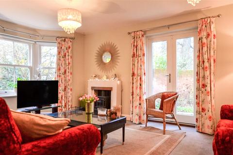 3 bedroom detached house to rent, Whatley Drive, Pewsey, Wiltshire, SN9