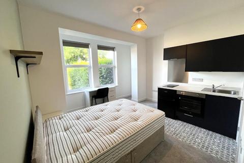 1 bedroom house to rent, Kings Avenue, Falmouth