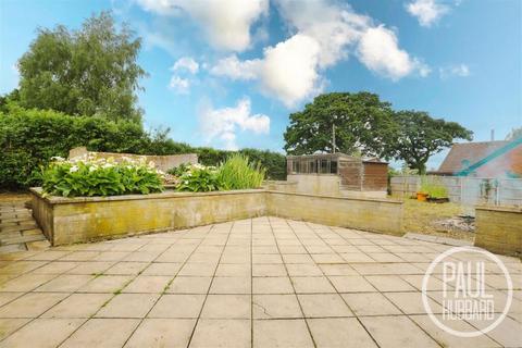 4 bedroom bungalow for sale, Beccles Road, Burgh St. Peter, Beccles, Norfolk, NR34 0AA