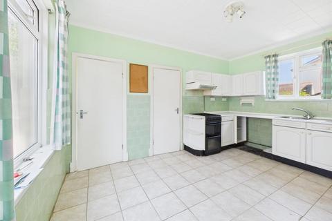 2 bedroom detached bungalow for sale, Pointfields Crescent, Hakin, SA73