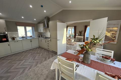 2 bedroom park home for sale, Canvey Island, Essex, SS8