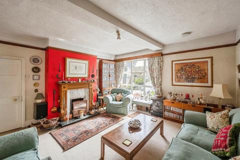 4 bedroom character property for sale, Crossland Gardens, Tickhill, DONCASTER