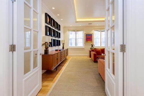 undefined, Grosvenor Crescent Mews, London, SW1X