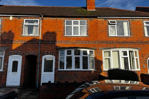 2 bedroom townhouse to rent, Richmond Close,  Leicester, LE2