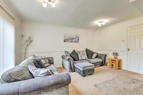 4 bedroom semi-detached house for sale, Beaune Close, Northampton