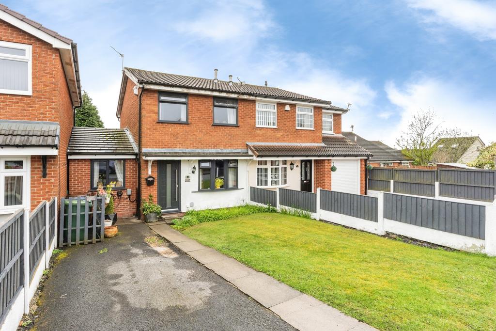 Harptree Grove Leigh WN7 3 Bed Semi detached House For Sale 165 000 Harptree Grove Leigh WN7 3 Bed Semi detached House For Sale 165 000