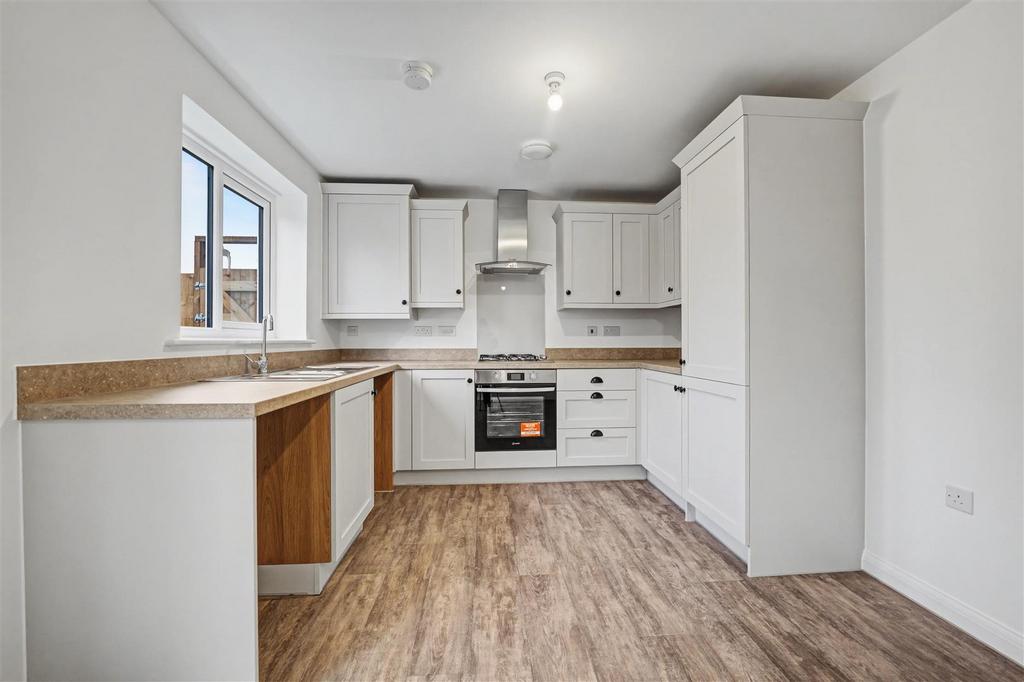 Kitchen 1.jpeg