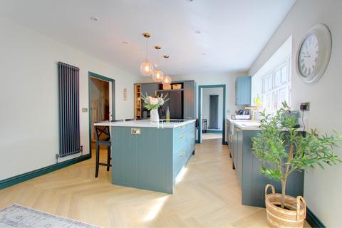 undefined, Nant Y Wedal, Heath, Cardiff