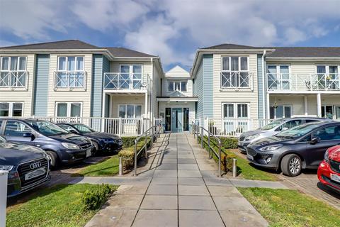 2 bedroom retirement property for sale, Long Road, Canvey Island SS8