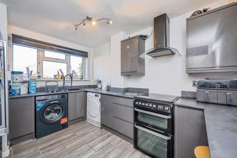 2 bedroom flat for sale, Neville Street, Glascote, Tamworth, Staffordshire, B77