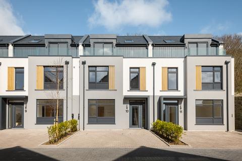 3 bedroom terraced house for sale, Rue de Bas Courtils, St. Sampson, Guernsey