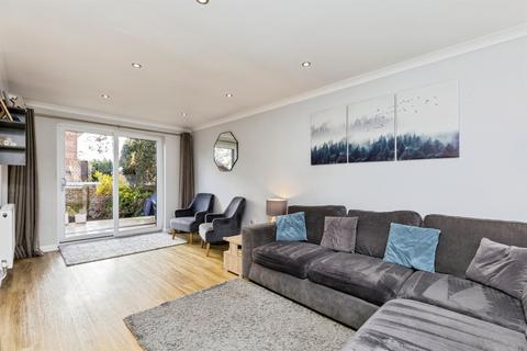 4 bedroom detached house for sale, Hawthorn Close, Burgess Hill