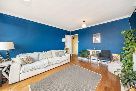 2 bedroom flat for sale, Amhurst Road, London E8