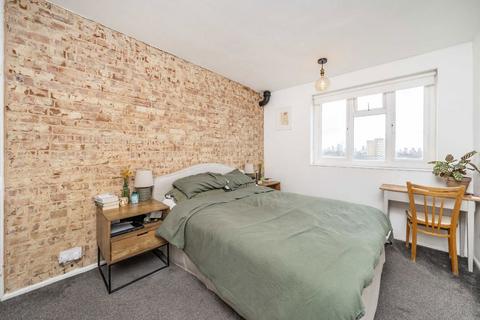 2 bedroom flat for sale, Amhurst Road, London E8