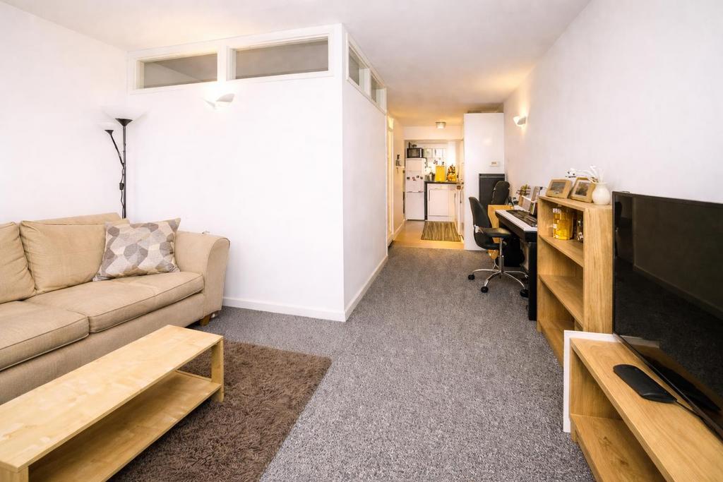 Lounge2.png