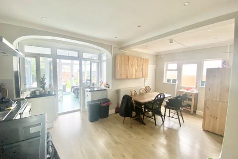 undefined, Rutland Avenue, Southend-on-Sea, SS1