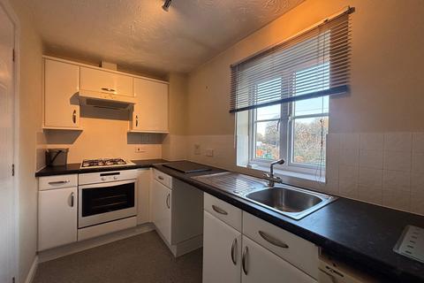 2 bedroom house to rent, Powlesland Road, Exeter, EX2