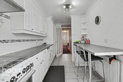 undefined, Dengayne, Basildon