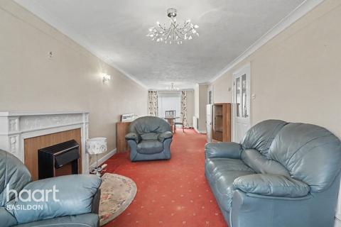 undefined, Dengayne, Basildon