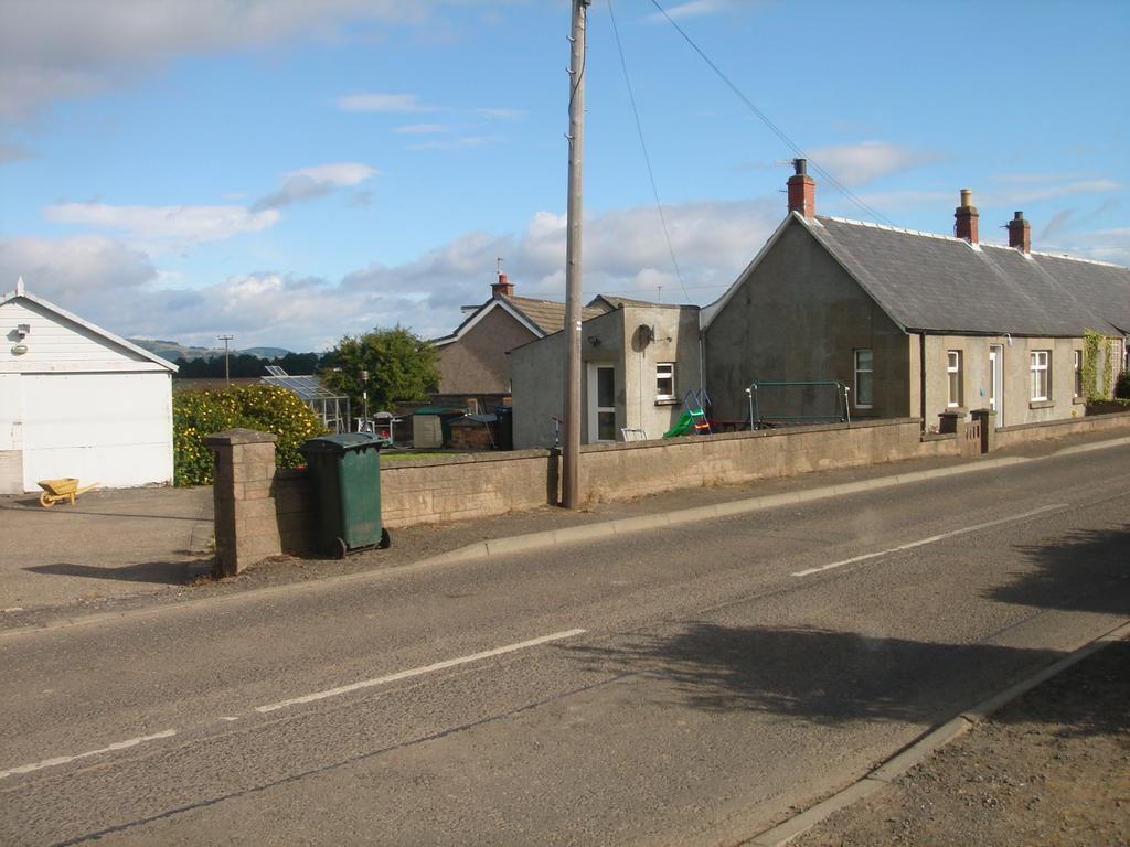 Glenlea, Hawkstane, Glencarse, PH2 7 NL
