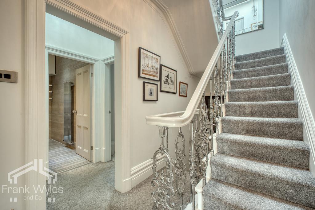  D750946 hdr