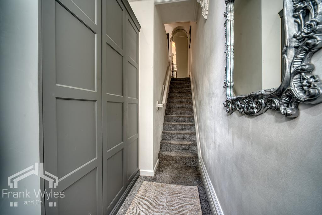  D750956 hdr