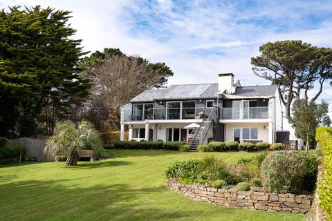 4 bedroom detached house for sale, Striking Coastal Residence Overlooking St. Mawes Harbour