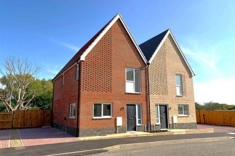 undefined, Una Road, Harwich CO12