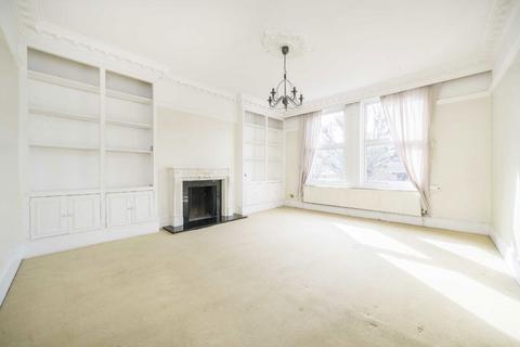 3 bedroom flat for sale, Hamilton Road, London W5
