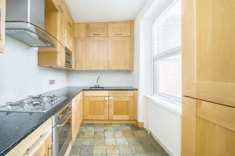 3 bedroom flat for sale, Hamilton Road, London W5