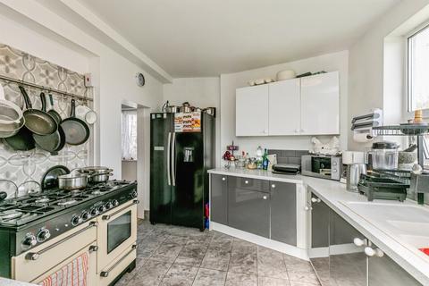 undefined, Aldercombe Road, BRISTOL