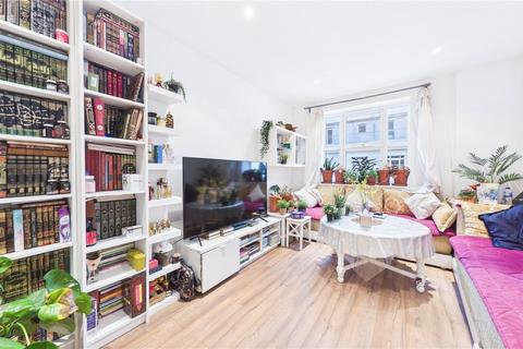 2 bedroom apartment for sale, Bromyard Avenue, London
