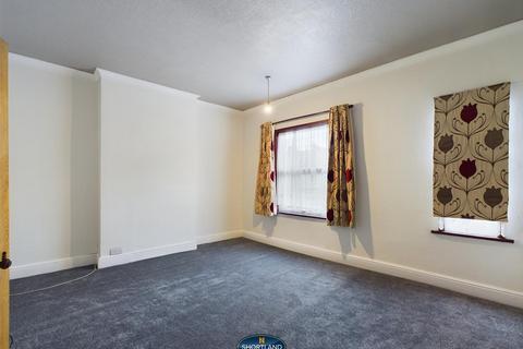 3 bedroom terraced house to rent, Earlsdon Avenue North, Coventry CV5