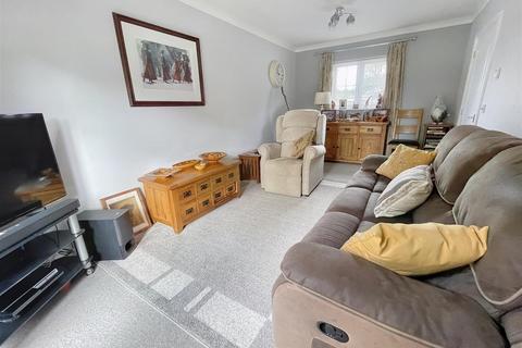 undefined, Golwg Y Twr, Kidwelly