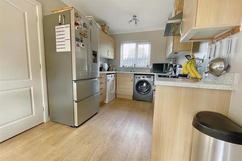 undefined, Golwg Y Twr, Kidwelly