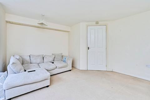 2 bedroom ground floor flat for sale, Westley Court, West Bromwich