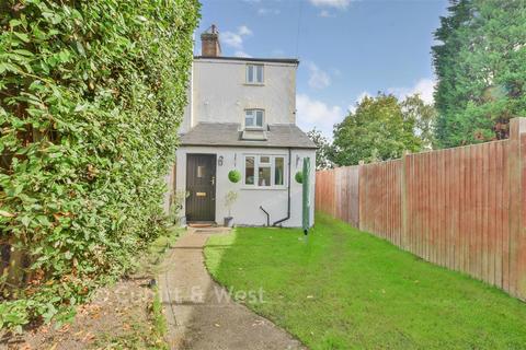 3 bedroom end of terrace house for sale, Common Road, Redhill, Surrey