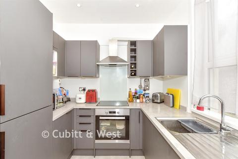 2 bedroom flat for sale, 26 North End Avenue, Portsmouth PO2