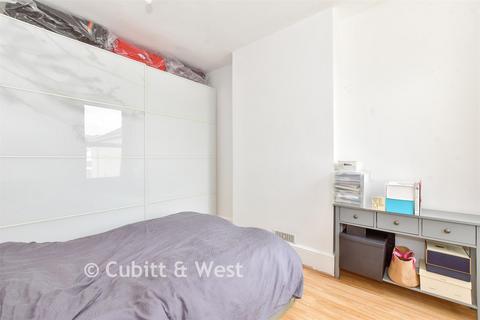 2 bedroom flat for sale, 26 North End Avenue, Portsmouth PO2