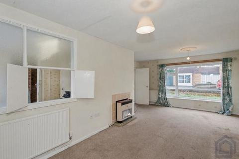 undefined, 27 Cherry Orchard, Stratford-upon-Avon, Warwickshire, CV37 9AP