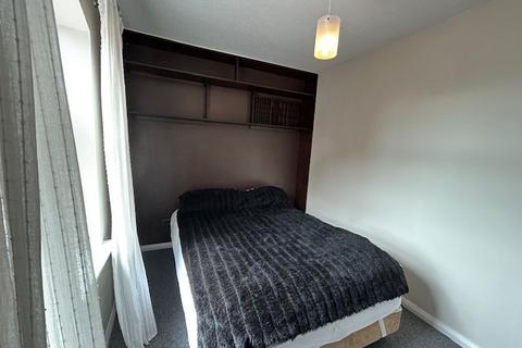 undefined, Telfords Quay, Ellesmere Port, CH65