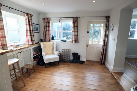 4 bedroom character property for sale, Brooke Road, Braunston LE15