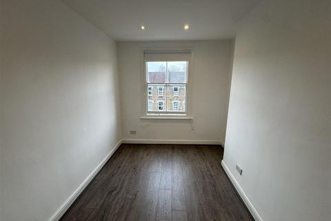 1 bedroom flat to rent, St Thomas's Road, Finsbury Park N4