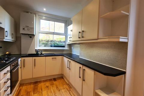 2 bedroom flat for sale, Grange Avenue, North Finchley N12