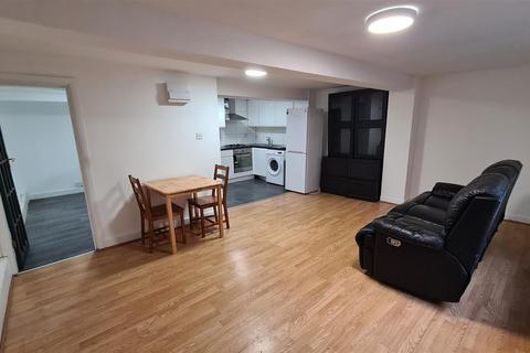 2 bedroom flat for sale, Marlborough Road, Upper Holloway N19