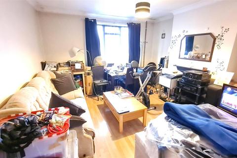 2 bedroom maisonette for sale, Holtwhites Hill, Enfield EN2